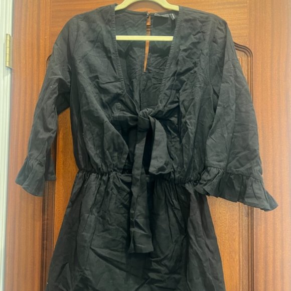 ASOS DESIGN Tall knot front ruffle sleeve romper in black US 6 - Picture 5 of 8